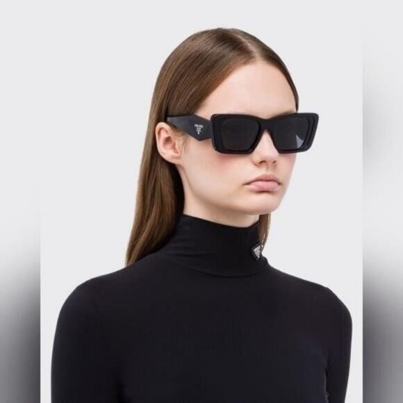 Authentic New Prada PR - 08YS 1AB5S0 Sunglasses Women's Black Dark Grey Butterfl - Picture 1 of 11